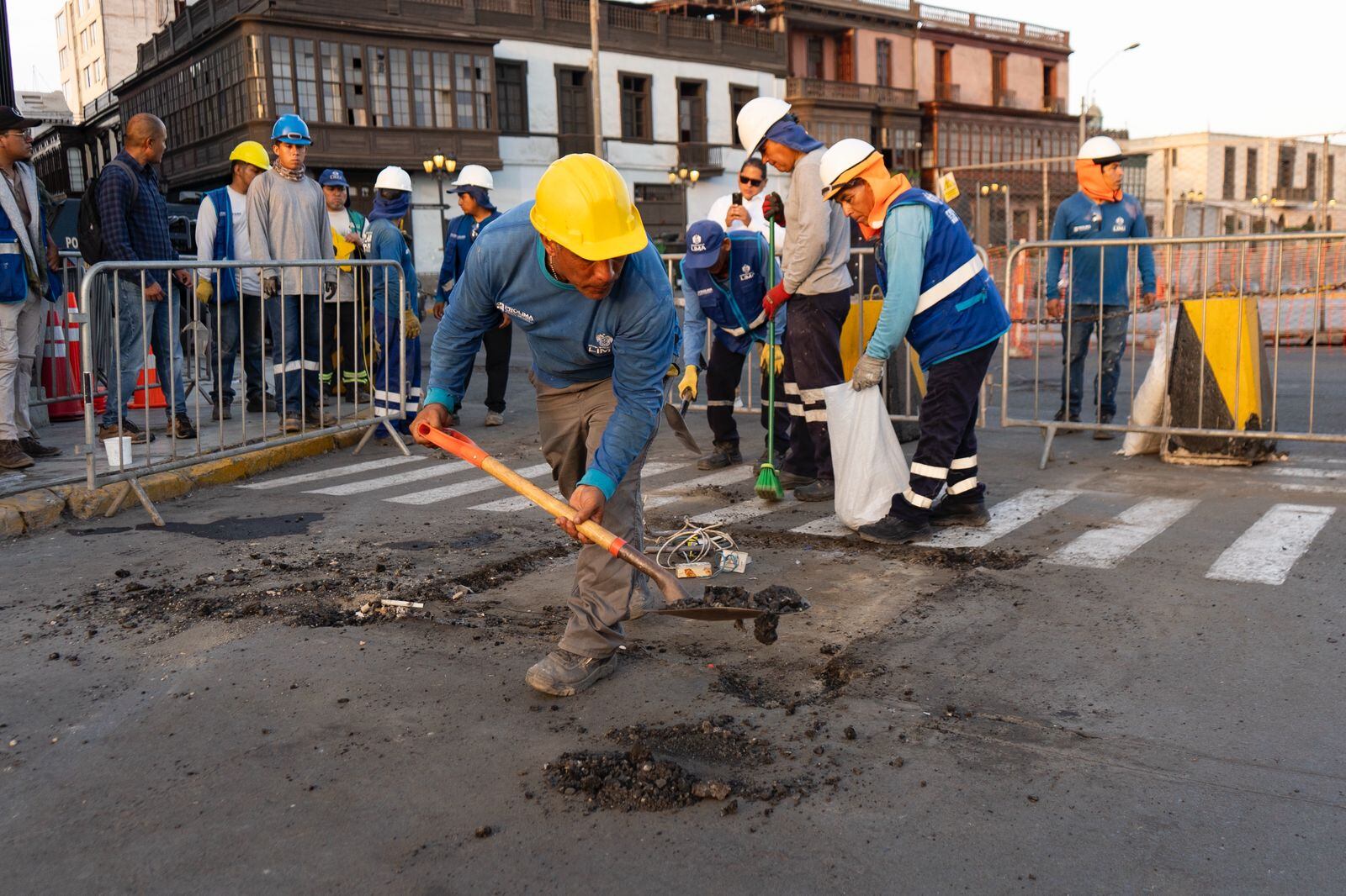 Tras cinco meses de detención administrativa, se reanudaron las excavaciones arqueológicas en el Arco del Puente y el Molino de Aliaga, en el Centro Histórico de Lima. (Difusión)