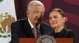 Esposa de AMLO reacciona con burla ante filtración de posible encuentro entre el exmandatario y Rocha Moya
