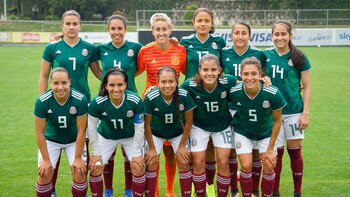 Jugadoras mexicanas van a la