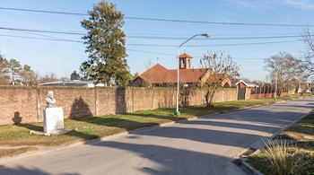 Este es el Convento de las Hermanas del Carmelo de Nogoyá, Entre Ríos, donde Silvia estuvo privada de su libertad durante 14 años