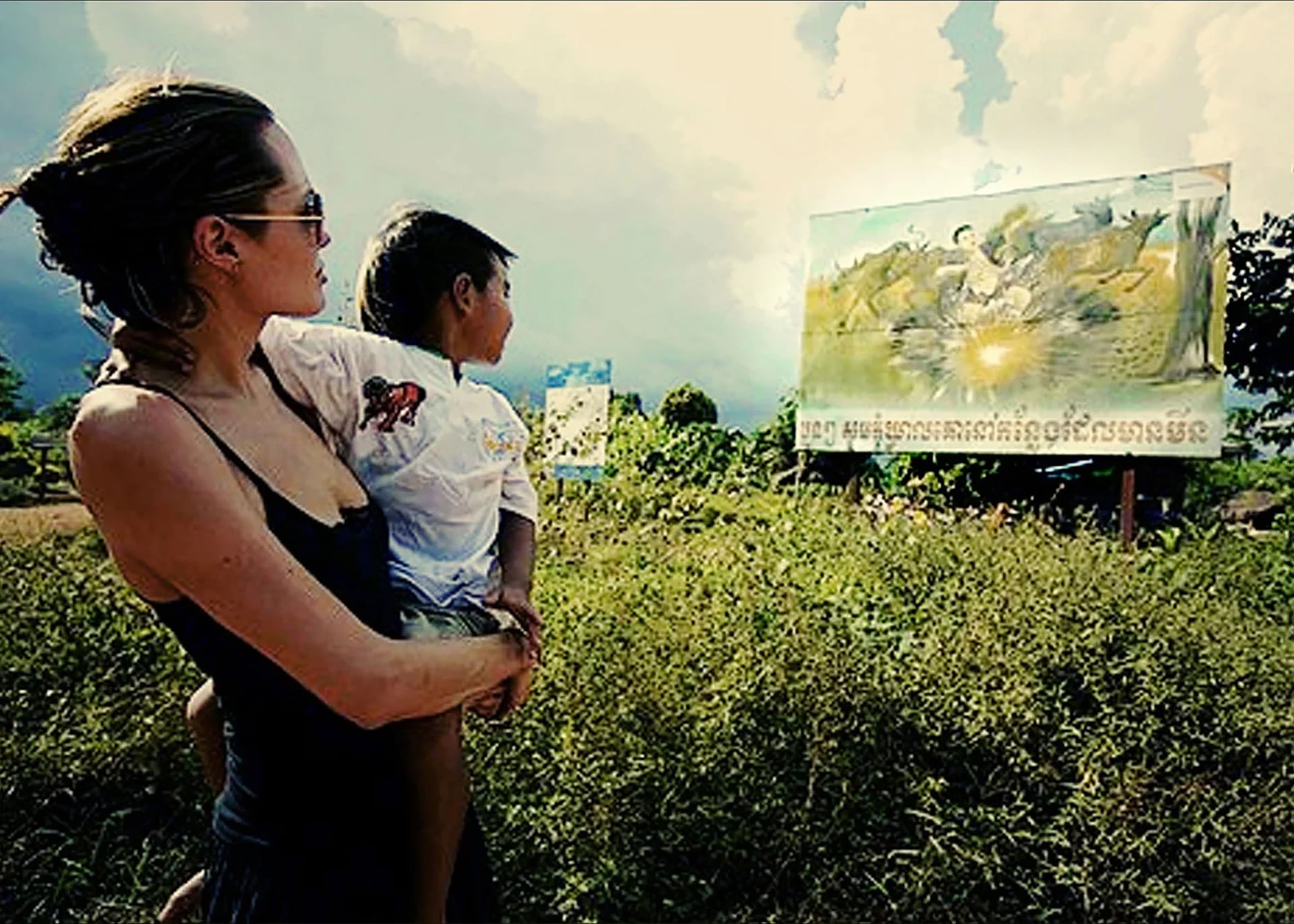 La Fundación Maddox comenzó con la remoción de minas terrestres en zonas rurales de Camboya y luego amplió su trabajo a la conservación, la salud y la educación (Fundación Maddox)