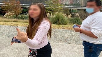 #LadyCubrebocas, la joven que ofendió