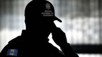Llaman como falsos policías y exigen transferencias para evitar un supuesto arresto en Guatemala