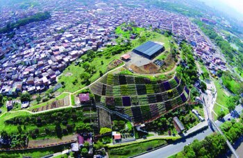 En el barrio Moravia, a