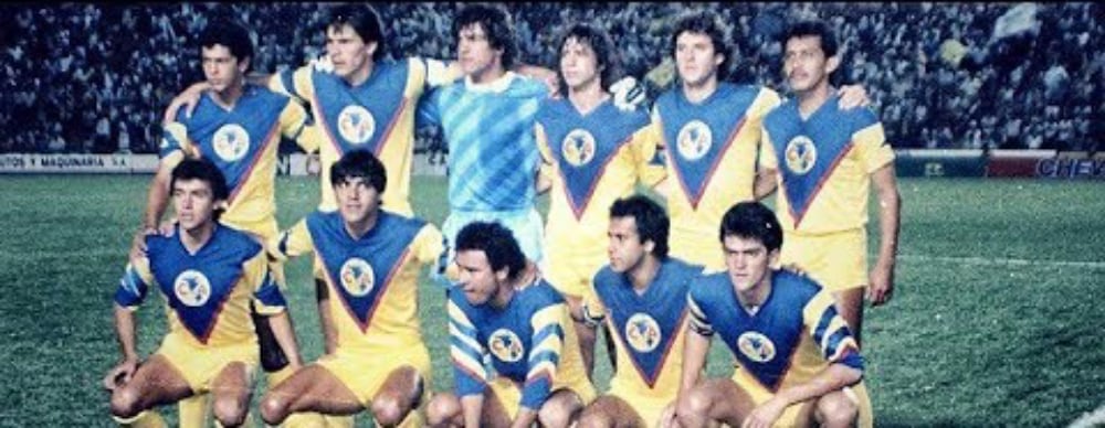 El equipo campeón posa para los fotógrafos en la previa de la tercera final (Foto: Archivo)