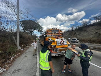 La DGT enfrenta una crisis por irregularidades en la certificación mecánica de más de 21.000 buses extraurbanos en Guatemala. (Foto cortesía Dirección General de Transportes)