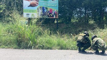 Los uniformados se percataron de los explosivos cuando verificaban la zona - crédito Ejército Nacional