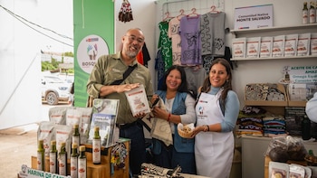Salomé Vargas, la madre amazónica que impulsa productos de castaña y difunde la cultura Yine en Europa. (Foto: FB/programabosques.peru)