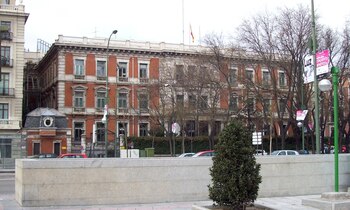 Palacio de Villamejor, at 3