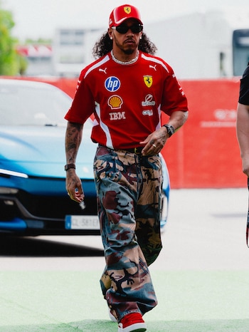 El look de Lewis Hamilton de cara al próximo Gran Premio de la F1