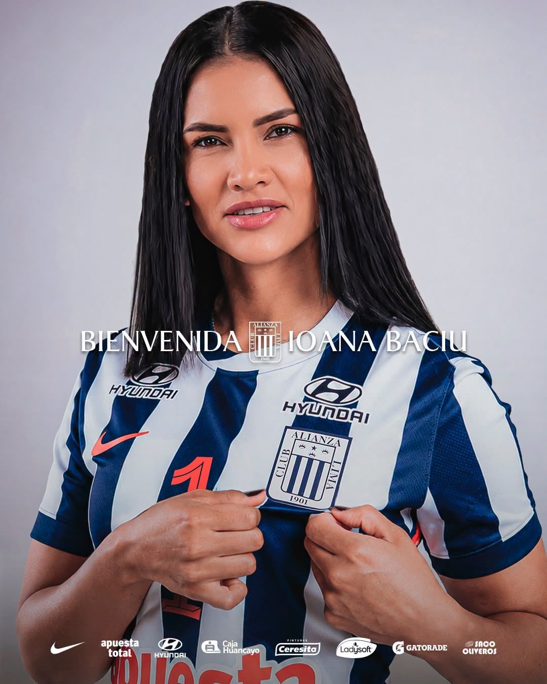 Alianza Lima le dio la bienvenida oficial a Ioana Baciu. Crédito: Prensa AL