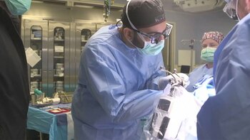 El procedimiento de implantación se