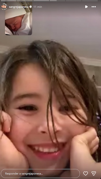 La China Suárez le presentó a su hijo Amancio a su hija mayor Rufina por videollamada en 2020 (Instagram)