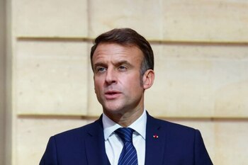 Emmanuel Macron continúa interponiendo cuestionamientos