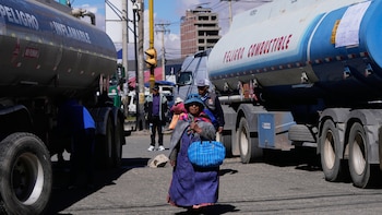 Persisten los bloqueos en Bolivia pese al acuerdo del Gobierno con algunos sectores sociales
