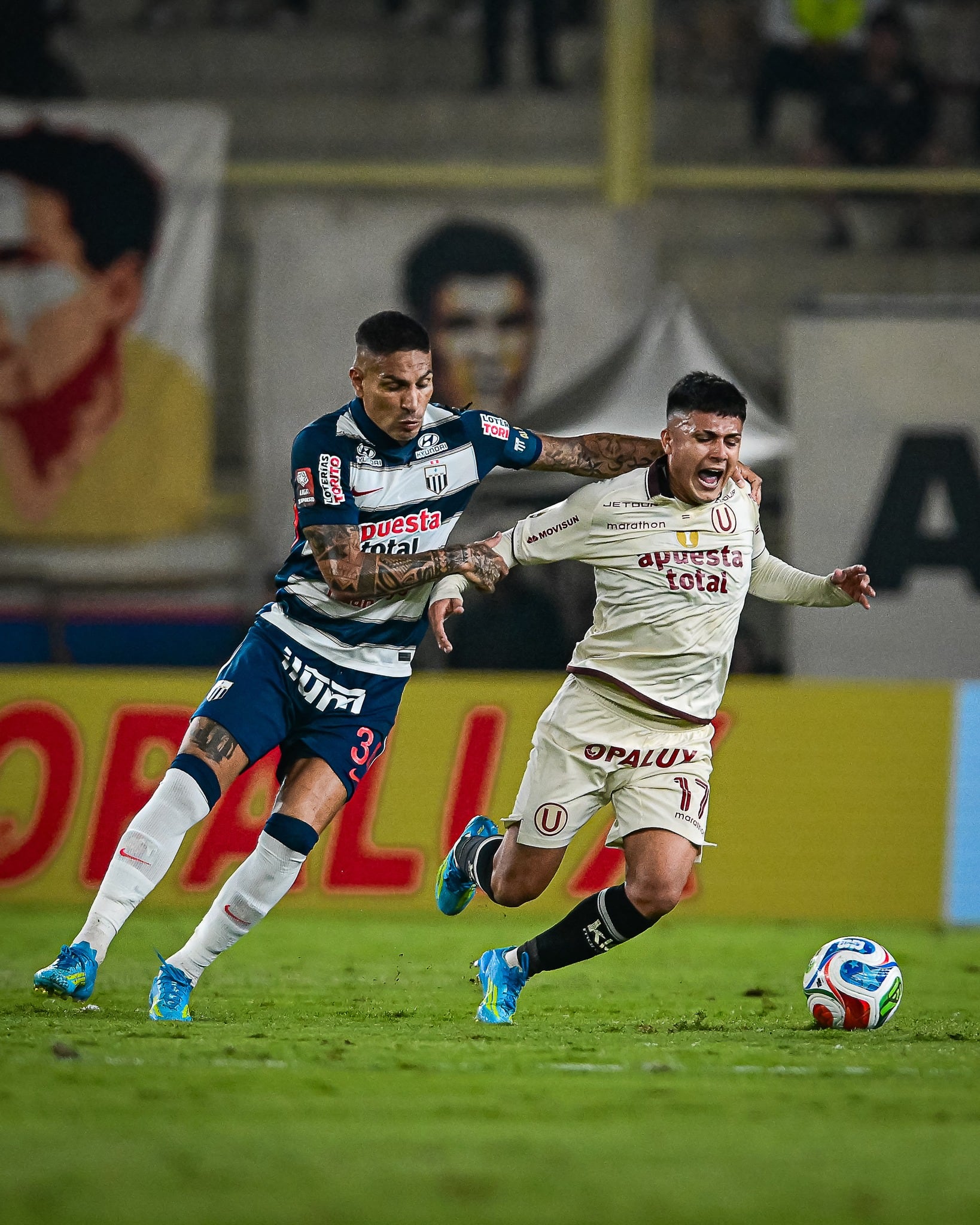 Jairo Concha fue protagonista en el clásico entre Universitario y Alianza Lima. Crédito: Liga 1