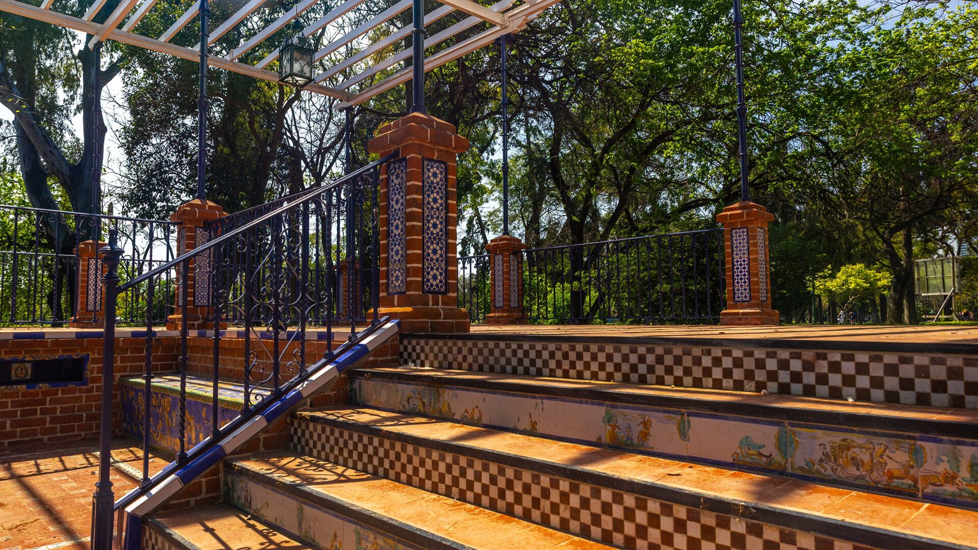 La restauración se realizó respetando fielmente el diseño y la esencia de este símbolo del Parque 3 de Febrero