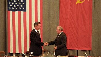 La vida política de Mikahil