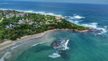 En la Península de Nicoya, las actividades cotidianas y la convivencia familiar favorecen la longevidad y el bienestar de sus habitantes (Foto cortesía Capture the atlas).