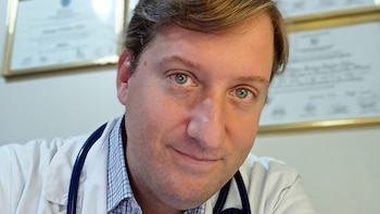 Santiago Catalán Pellet - Médico Reumatólogo