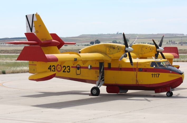 Avión Canadair CL-215T (Fuerzas Militares de España)