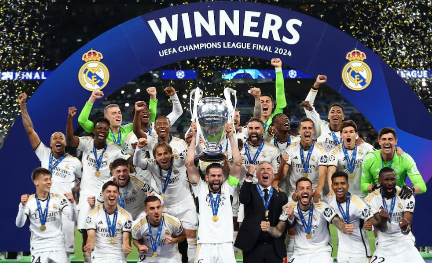 El Real Madrid celebra su decimoquinta Champions League (REUTERS/Carl Recine)