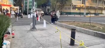 Ambas partes de la vialidad