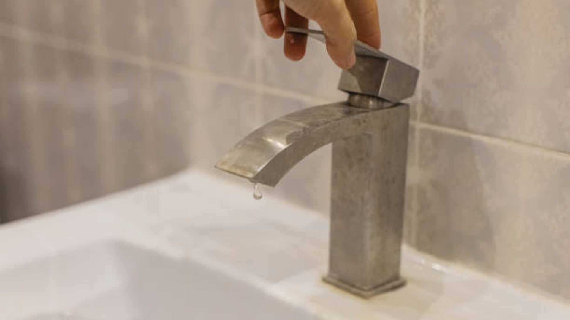 Los trabajos del lunes 5 de octubre incluyen cortes de agua de hasta 27 horas en Puente Aranda y suspensiones en sectores de Suba, Antonio Nariño y Teusaquillo - crédito Alcaldía de Bogotá