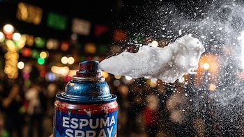 Los espuma en aerosol puede causar broncoespasmos y conjuntivitis: cómo usarlo de manera segura para prevenir sus daños a la salud