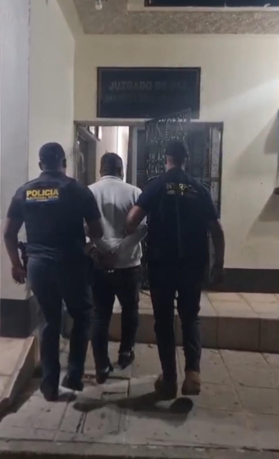 El guatemalteco era buscado a nivel internacional de acuerdo con una notificación roja emitida el 25 de abril del 2025./ (Foto X de la PNC de Guatemala)