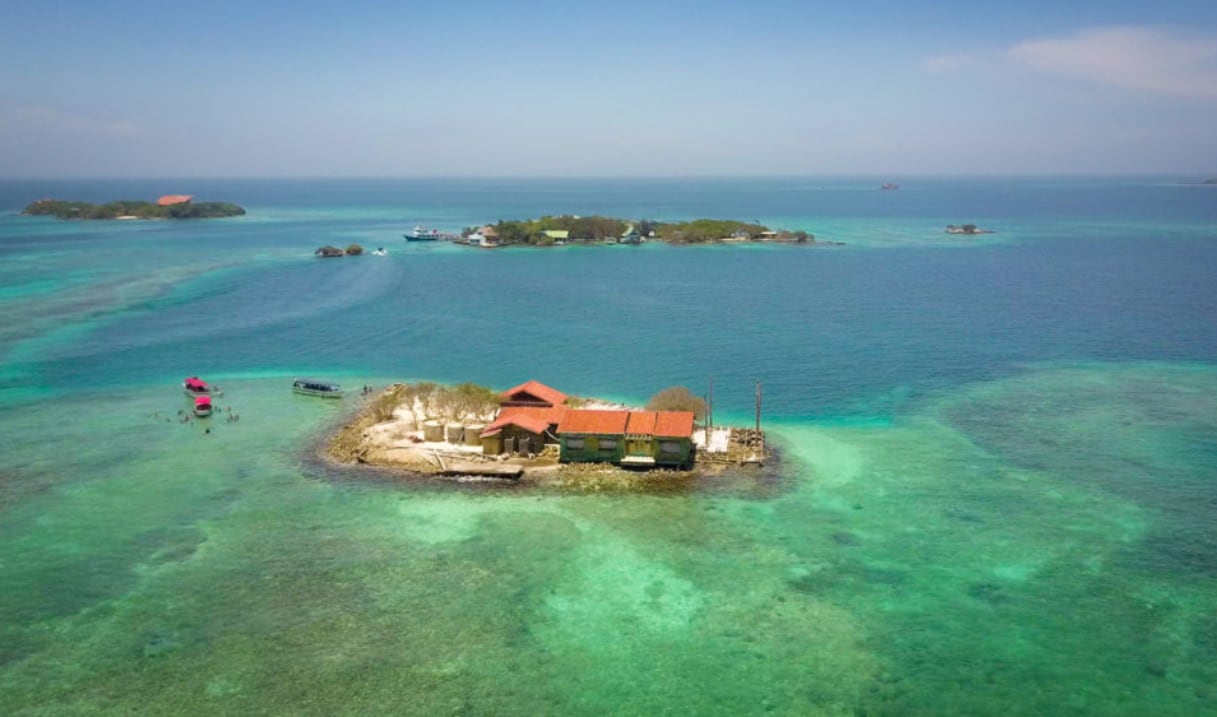 Un informe de la Contraloría reveló que en 2015 existían 33 contratos de arrendamiento con valores bajos y numerosos predios sin contrato vigente en las Islas del Rosario, como en el caso de la Isla Majayura - crédito WordMoments