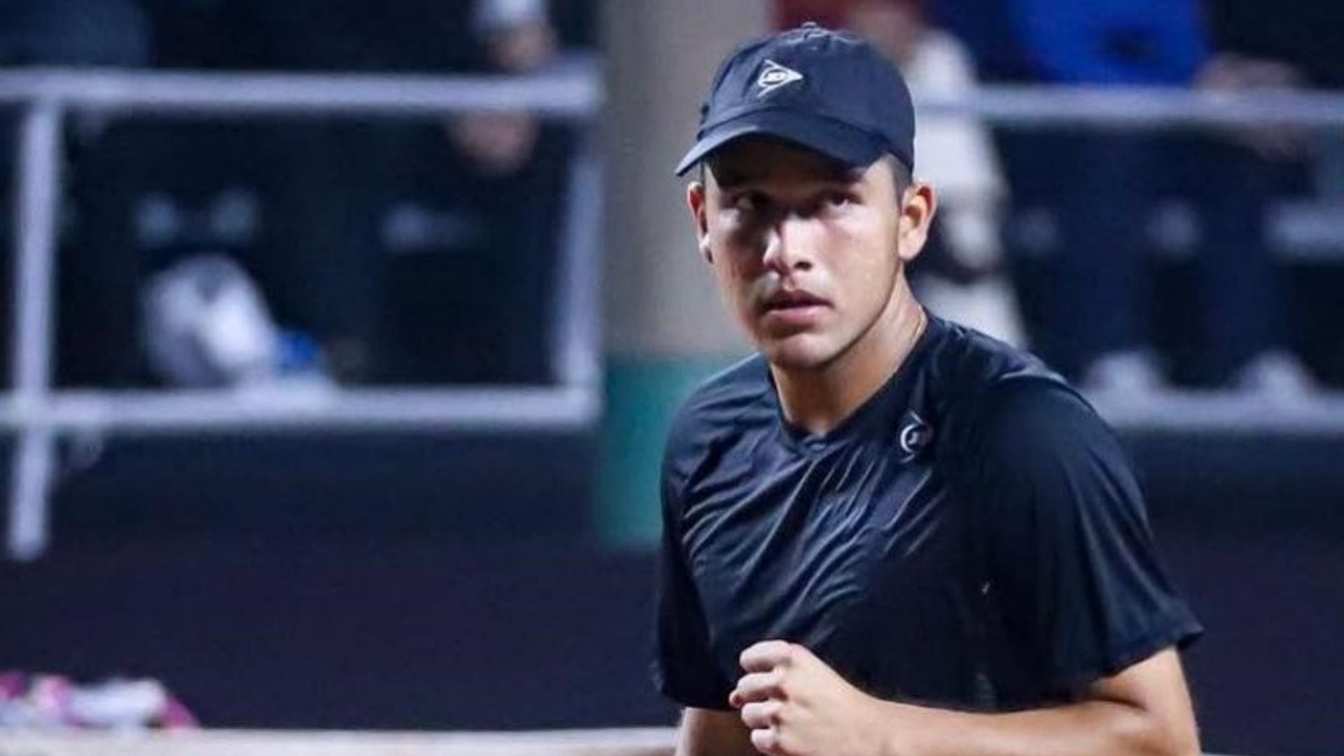 Gonzalo Bueno inicia con triunfo la defensa de su título en el Challenger 75 de Liberec tras vencer al español Pablo Martínez