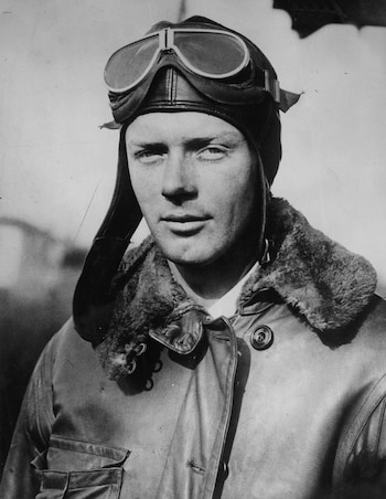 Charles Augustus Lindbergh con su