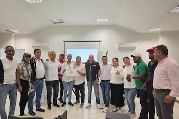 Las curules de paz en