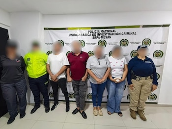 Así delinquía la red de documentación colombiana fraudulenta para intentar llegar a Estados Unidos - crédito Migración Colombia