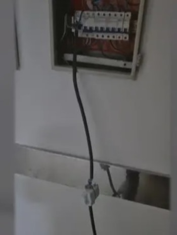 Así fue el empalme que realizaron los profesionales para reactivar el sistema eléctrico
