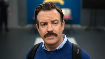 ‘Ted Lasso’ presenta a su equipo femenino en el tráiler de la temporada 4