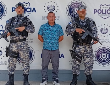 Wilber Fredy Gómez, alias 'Happy' y miembro de 18 Sureños, fue localizado y arrestado mediante un operativo especializado de inteligencia policial./(Gustavo Villatoro)