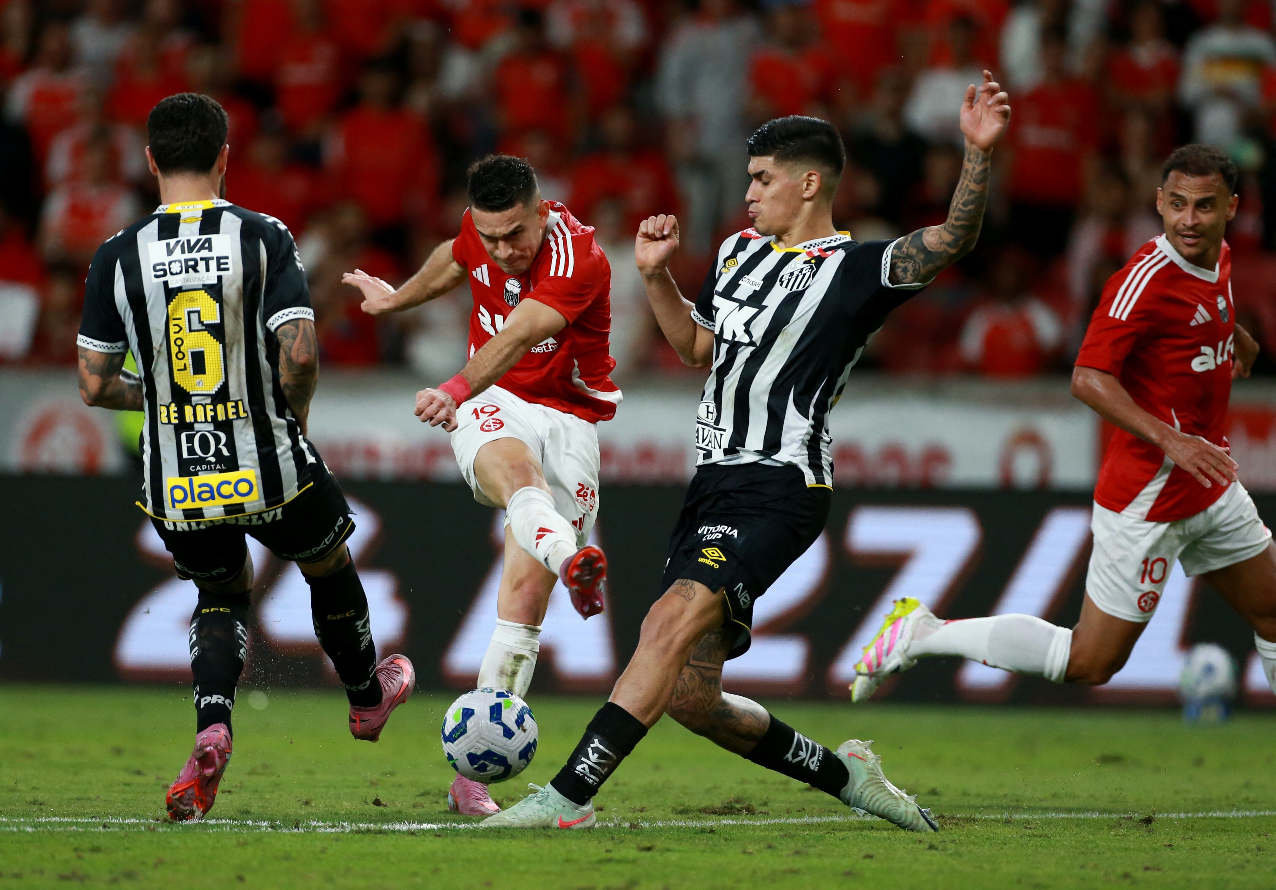 Borré es criticado por la prensa de Brasil - crédito Diego Vara / REUTERS