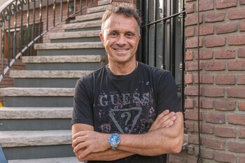 Sergio Lapegüe en su casa