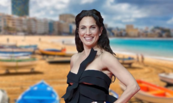 La playa favorita de Toni Acosta. (Montaje Infobae)