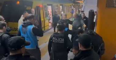 El momento de la detención de Claudio Dellecarbonara