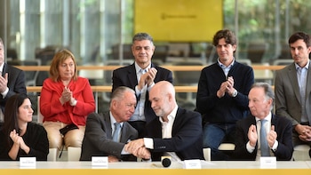 Además de los candidatos, estuvieron