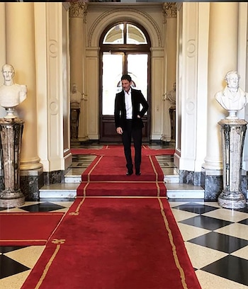 Además de los eventos con las celebrities, el PR también hizo un approach con la comunicación política (Instagram @LeoMateu)