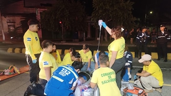 Ola de accidentes cobró la vida de cuatro salvadoreños durante las primeras horas de este lunes y deja múltiples lesionados