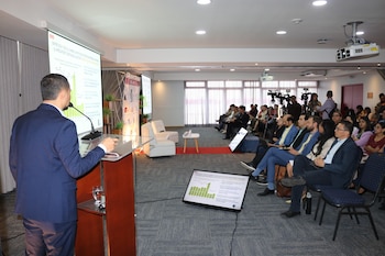 El informe resalta la necesidad urgente de políticas efectivas y la participación de todos los sectores para revertir la crisis forestal en Honduras.