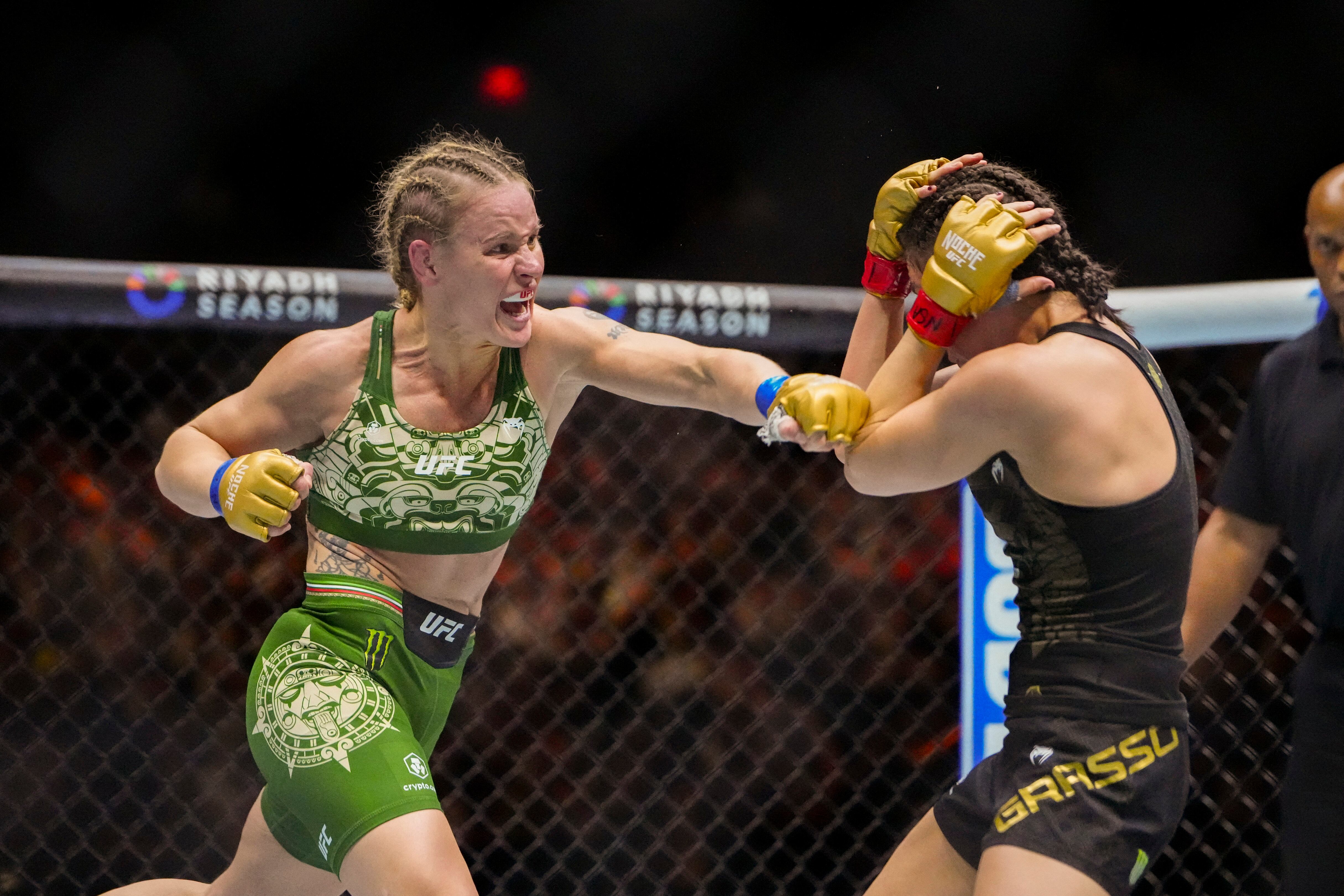 El evento estaba diseñado para que la tapatía celebrará una victoria en el marco de las festividades del Día de la Independencia de México/  Credit: Stephen R. Sylvanie-Imagn Images