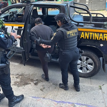 Las fuerzas de seguridad ejecutaron once allanamientos en cuatro departamentos de Guatemala contra el lavado de dinero.