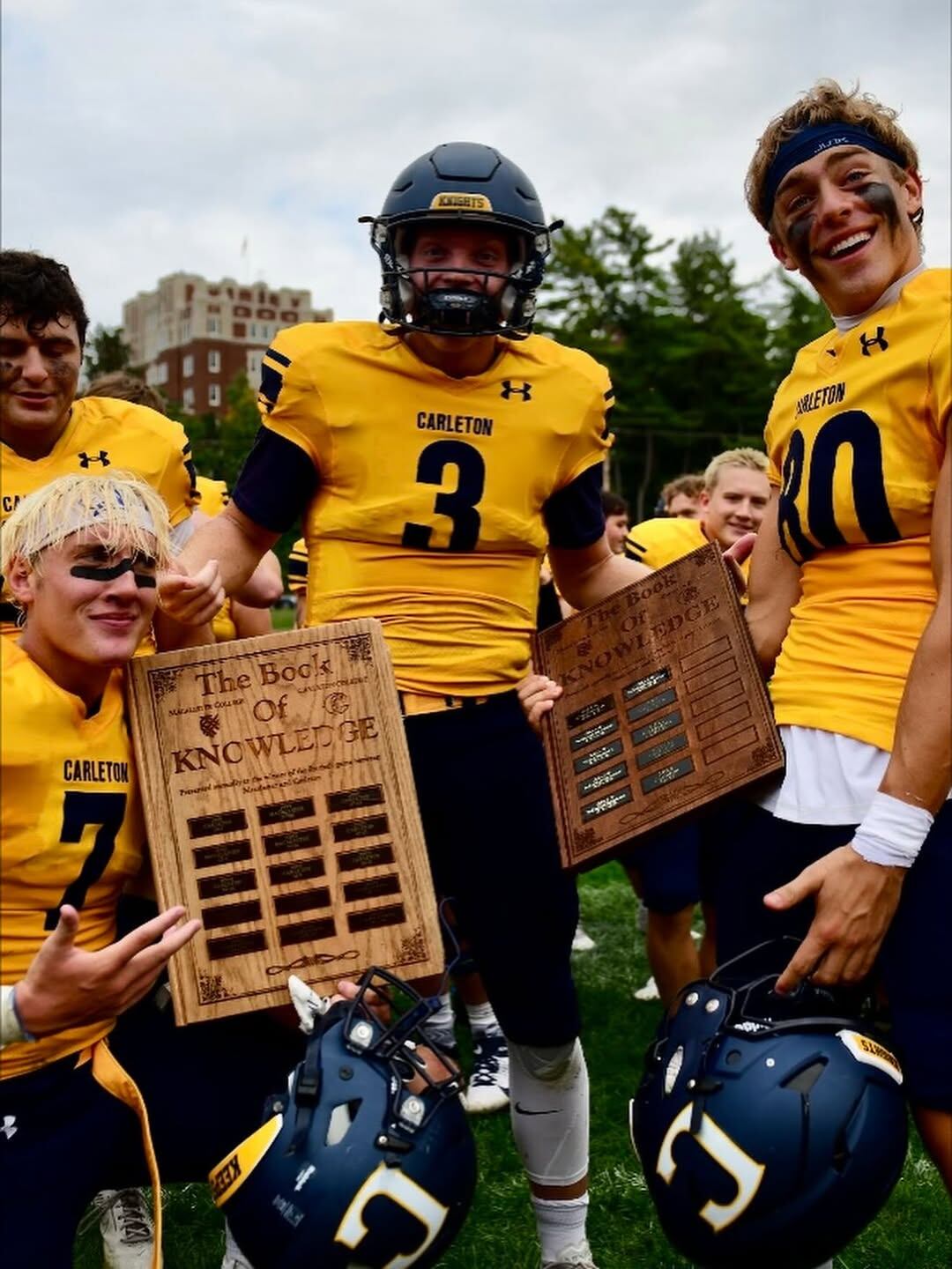 La disciplina y la determinación de Jack Curtis lo llevaron a lograr 2.776 yardas y 26 touchdowns en una de sus mejores temporadas, pese al cáncer (Instagram: @jack_3qb)