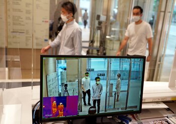 EFE/EPA/FRANCK ROBICHON